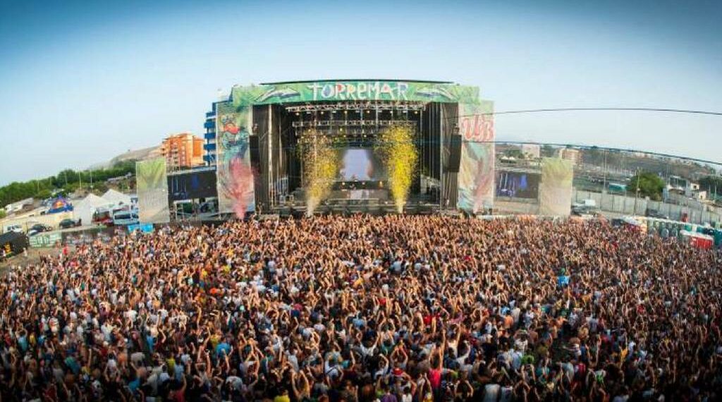 Weekend Beach Festival Torre del Mar cierra su cartel de 2022 con fuerte  presencia femenina - AZ Costa del Sol